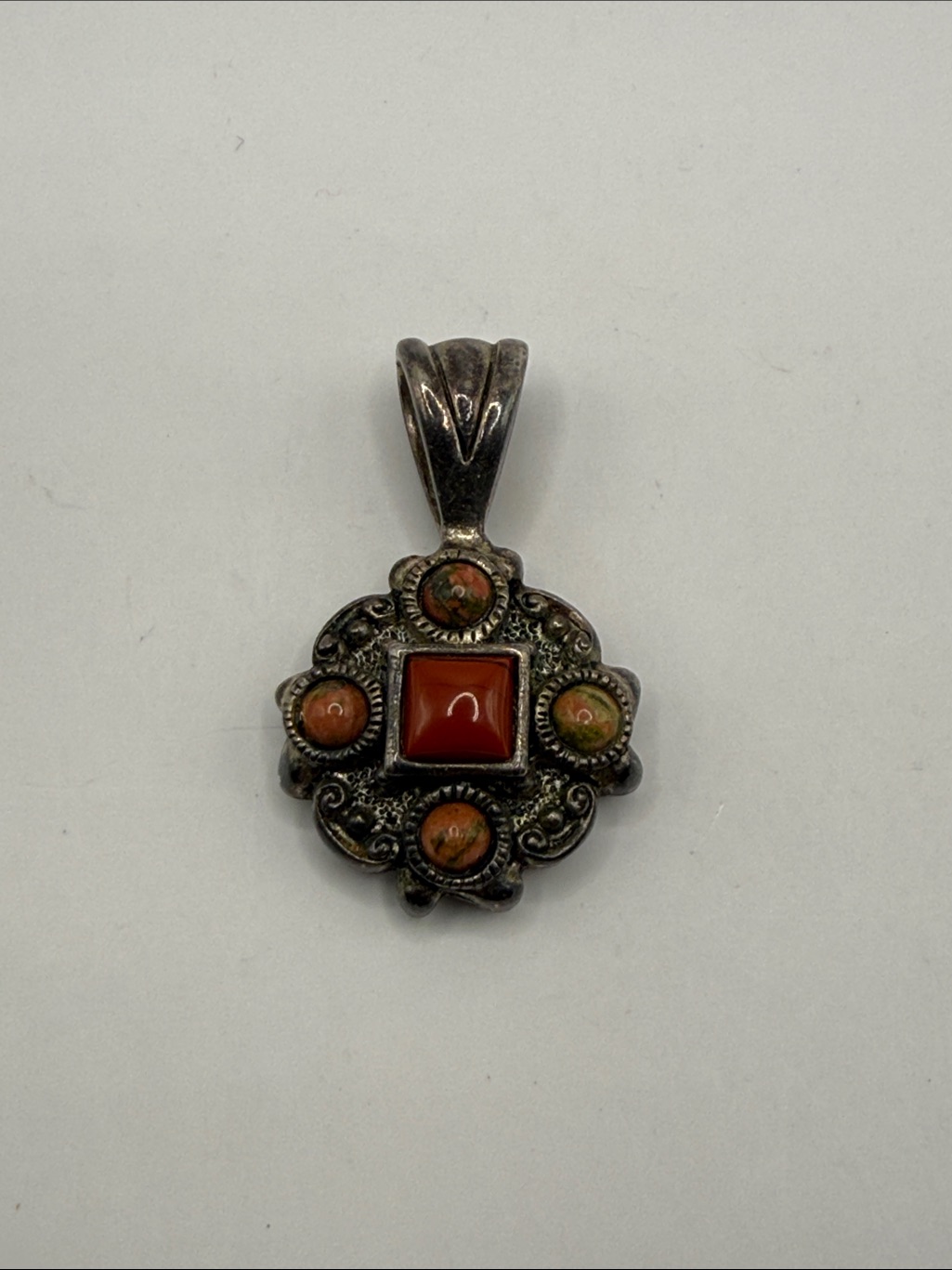 Vintage Silver Tone Red Brown Reversible Statement Pendant Vintage Silver Tone Red Brown Reversible Statement Pendant
